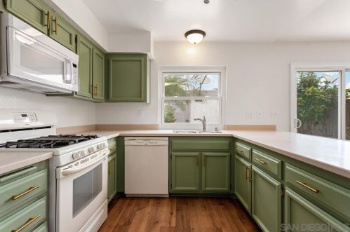 2707 Via Colima, Carlsbad CA  92010-1377 exterior