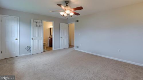 194 Jonathan Way, Red Lion PA  17356-9044 exterior