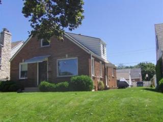 3628 15th Pl, Milwaukee, WI 53221-1612