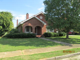 109 Madison St, Greenwood, SC 29649-1147