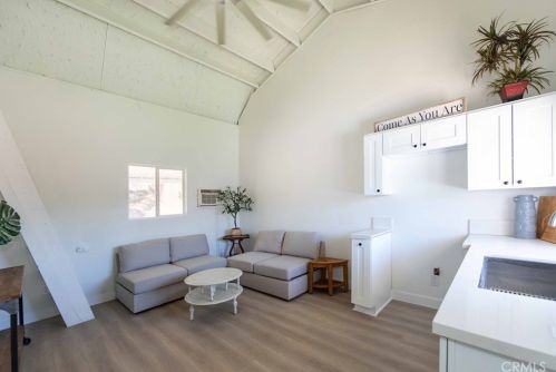 33347 Harvest Way, Wildomar CA 92595-9118 exterior