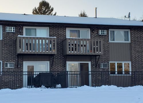 420 Racine St, Waterford, WI 53185-4175