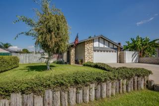 3047 Amsterdam Dr, Riverside, CA 92504-4211