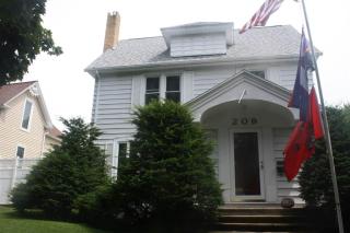 209 5th Ave, Oelwein IA  50662-1827 exterior