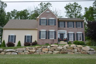 87 Teaberry Dr, Drums, PA 18222-2051