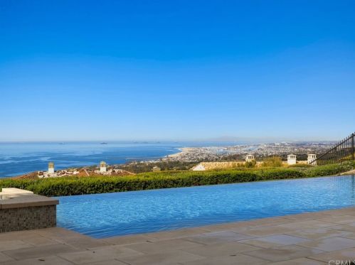 11 High Water, Newport Beach, CA 92657-2149