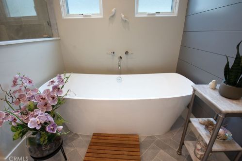 231 Seal Beach Blvd, Seal Beach CA  90740-2633 exterior