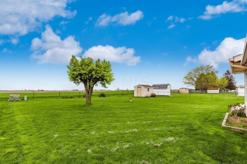 391 Waverly Ave, Washington Ch OH  43160-2464 exterior