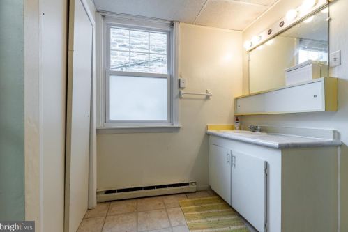 7648 Ardleigh St, Philadelphia PA 19118-3415 exterior