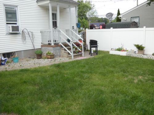 109 Tompkins Ave, South Plainfield NJ  07080-3042 exterior