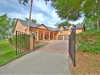 5110 Sailwind Cir, Orlando, FL 32810-1842