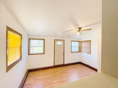 327 6th Ave, Mount Vernon NY  10550-4113 exterior