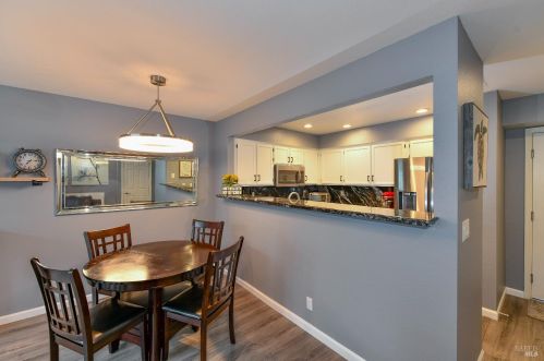 738 Jasmine Cir, Santa Rosa CA 95407-6780 exterior