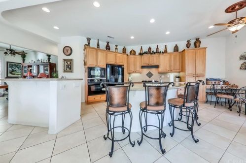 9 Loch Ness Lake Ct, Rancho Mirage CA  92270-5811 exterior