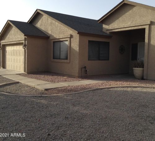 8528 College Dr, Phoenix, AZ 85037-1219