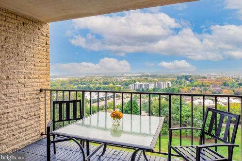 11006 Valley Forge Cir, Norristown, PA 19406-1186