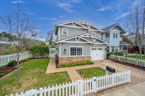 123 Whiteley St, Pismo Beach, CA 93420-3422