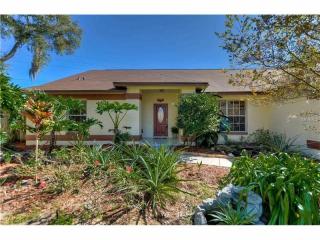 1302 Norwick Dr, Lutz, FL 33559-6747
