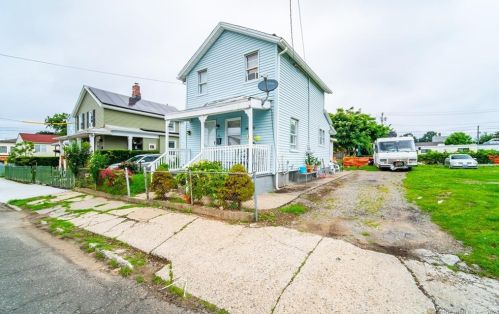 243 Jefferson St, Bridgeport, CT 06607-2422