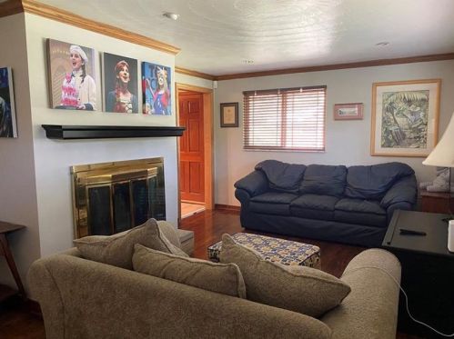 2508 Fairmount Church Rd, Sewickley, PA 15143-8607
