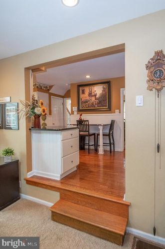 614 Westwind Dr, Berwyn PA  19312-1144 exterior