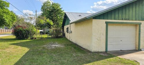 2302 Duff Rd, Lakeland FL  33810-2100 exterior