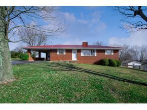 612 Barton Rdg Rd, Greeneville TN  37745-6259 exterior