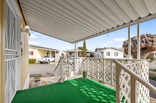126 Apple Ln, Santa Rosa CA  95407-7604 exterior