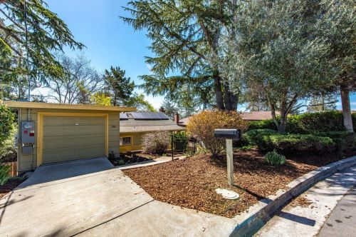 3568 Calandria Ave, Oakland, CA 94605-4406