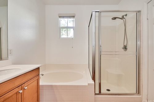 20 Travis Rd, Buena Park CA  90621-8426 exterior