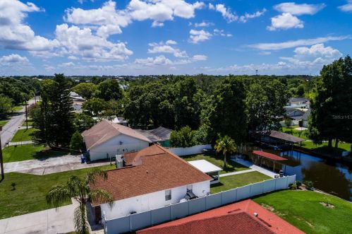 1426 Avenue H, Winter Haven FL  33881-4353 exterior