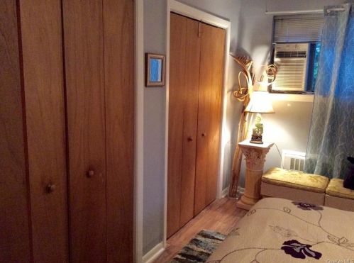 20 Lincoln Pl, White Plains NY  10603-2152 exterior