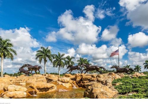 6822 Ascot Dr, Naples FL  34113-2707 exterior