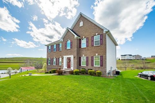 101 Mcintosh Dr, Finleyville, PA 15332-9706
