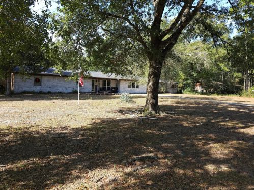 5331 Kenneth Rd, Milton, FL 32583-2752