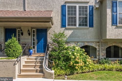 5 Booth Ln, Haverford, PA 19041-1563