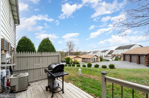 615 Gates Ln, West Enola PA  17025-1600 exterior