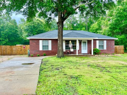 6848 Fast Gun Ln, Milton FL  32570-3208 exterior