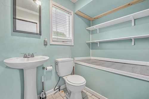 518 7 St, Jeannette PA  15644-1703 exterior