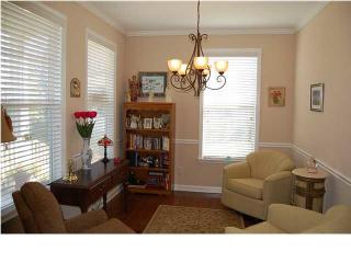 2956 Treadwell St, Mount Pleasant SC  29466-9240 exterior
