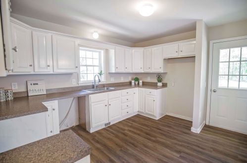 29 Theresa Ave, Salem NH  03079-3959 exterior