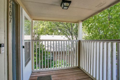 2405 Woodmont Trl, Fort Worth, TX 76133-4442