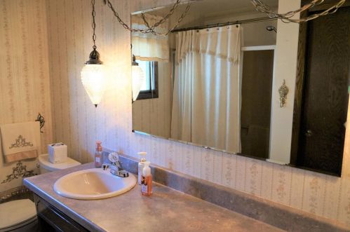 1963 Wood Ln, Green Bay WI  54304-1915 exterior