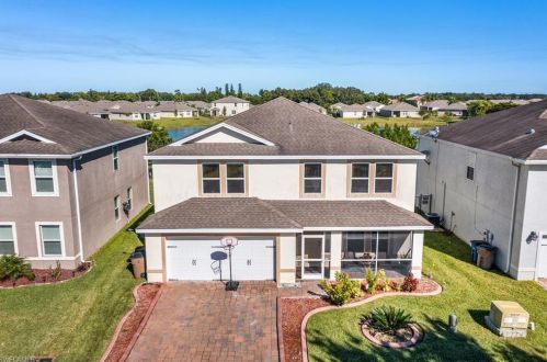 10321 Canal Brook Ln, Lehigh Acres, FL 33936-6653