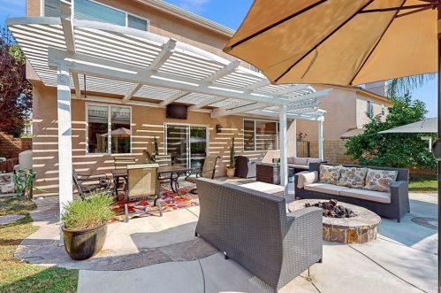 25613 Lewis Way, Santa Clarita, CA 91381-1440