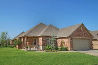 1172 Plaza Dr, Yukon, OK 73099-4558