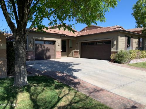 4022 Washington Ave, Gilbert, AZ 85234-7709