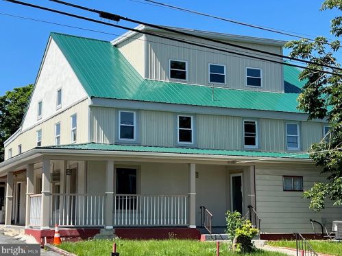 504 Main St, Blandon PA  19510-9525 exterior