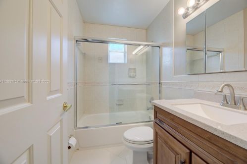 15612 16 Ct, Hollywood FL 33027-2347 exterior