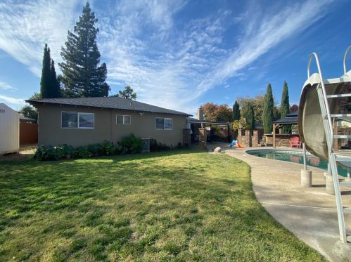 1609 Marty Ct, Modesto CA  95350-0514 exterior